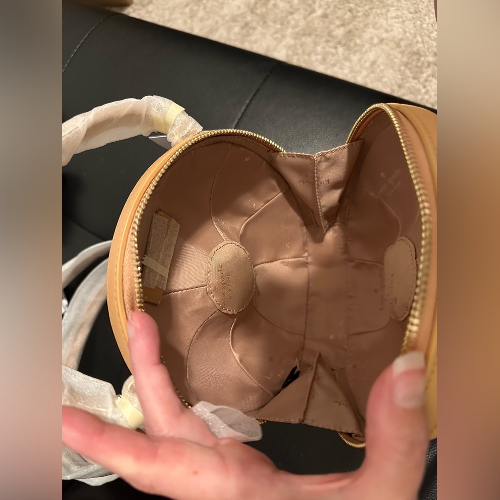 KATE SPADE 3D COFFEE DONUT CROSSBODY BAG NWT - Picture 8 of 11